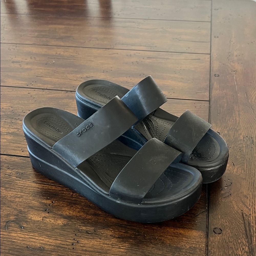 CROCS Women's Black Platform Slides